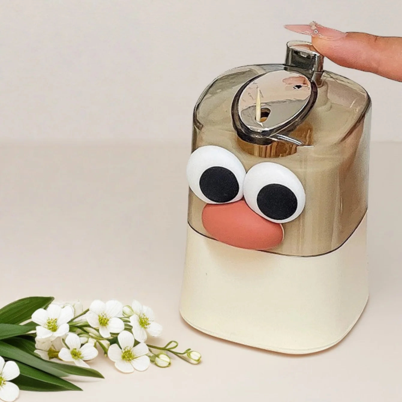 Lumora™ Pop-Guard: The Automatic Hygienic Toothpick Dispenser
